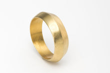 Load image into Gallery viewer, Unique Tapered Wedding Band - 14k Gold Unisex Ring - 7mm to 5mm
