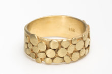Load image into Gallery viewer, Alternative 14k Unique Wedding Band