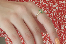 Load image into Gallery viewer, Unconventional Engagement Ring - Green Emerald Diamond