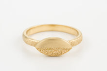 Load image into Gallery viewer, Wedding Ring Set with Marquise Shape