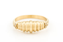 Load image into Gallery viewer, Alternative Style Gold Ring with Ribbed Detail