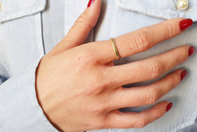 Load image into Gallery viewer, 18k  gold Simple Delicate Wedding Band