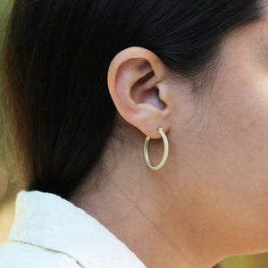 Hoop Earring in 14k