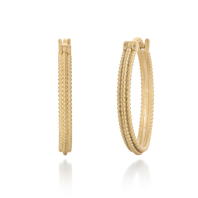 Hoop Earring in 14k