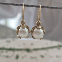Load image into Gallery viewer, Baguette Diamond Drop Earrings