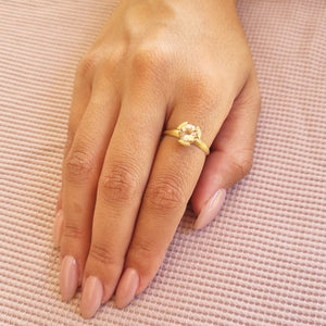 Dainty Solitaire Morganite Ring 18k Gold