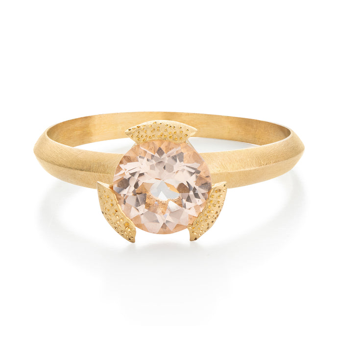 Dainty Solitaire Morganite Ring 18k Gold