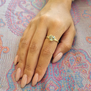 Dainty Solitaire  green Sapphire Ring 14k Gold