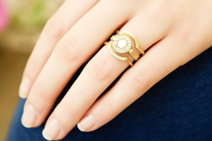 Unique Wedding Rings Set with Diamonds