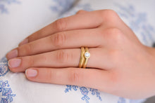 Load image into Gallery viewer, Wedding Stacking Ring Set Gold