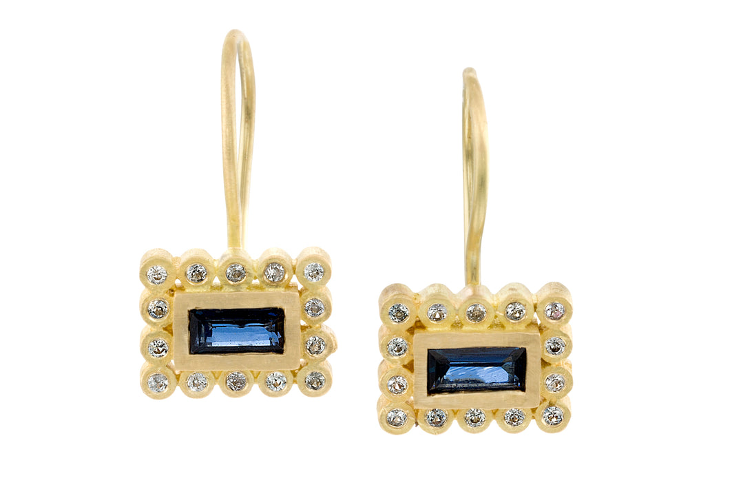 Sapphires Rectangle Earrings Gold