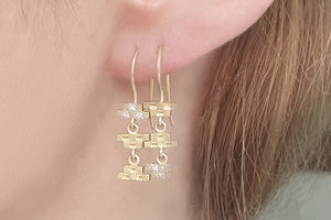 Diamond Earrings, Dainty Bridal Dangle Earrings in 18k