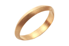 Load image into Gallery viewer, 18k Yellow Gold Unisex Wedding Band