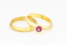 Load image into Gallery viewer, Ruby Wedding Ring Set Gold