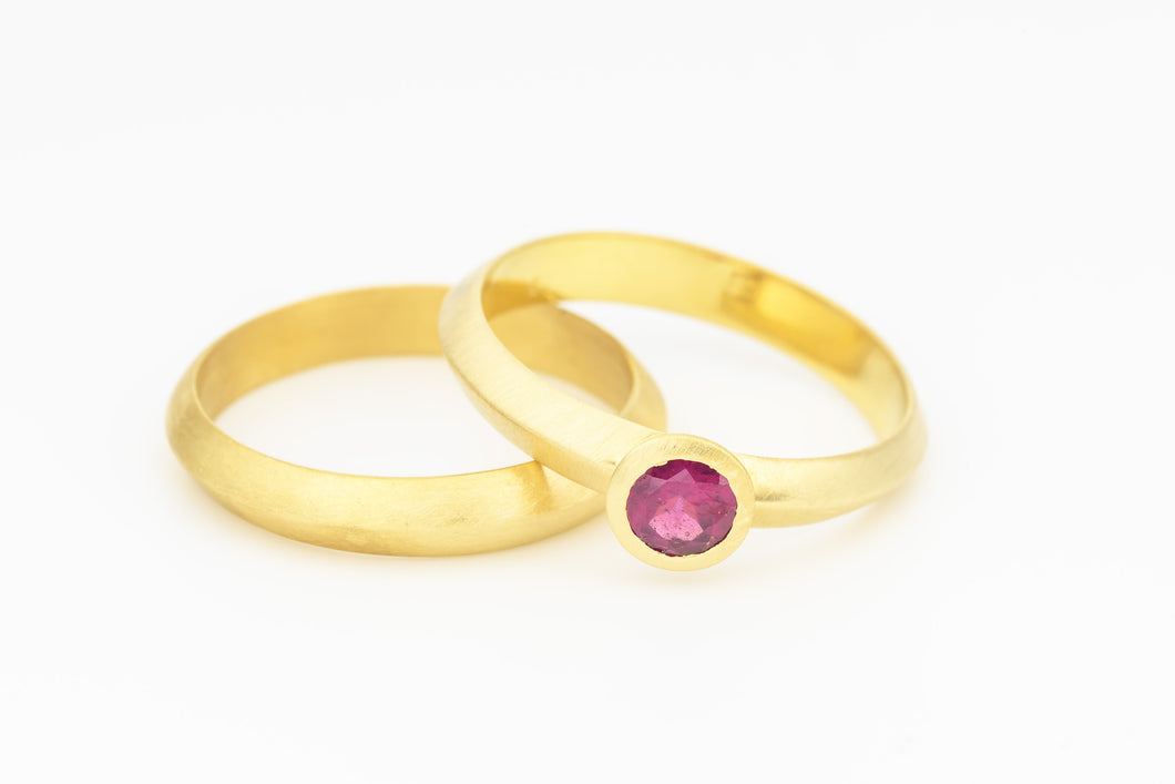 Ruby Wedding Ring Set Gold