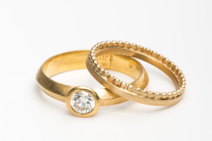 Wedding ring set stackable Gold