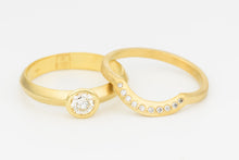 Load image into Gallery viewer, Wedding Rings Set  Diamonds