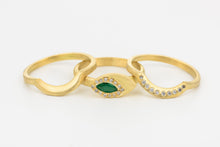 Load image into Gallery viewer, Stacking Wedding Rings Set with Emerald, Diamonds