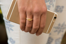 Load image into Gallery viewer, 18K yellow gold marquise Engraved Ring