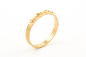 18k Yellow Gold Thin Delicate Wedding Band