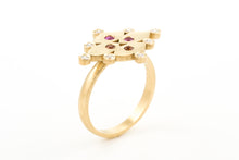 Load image into Gallery viewer, 18k Gold Diamond Sapphire marquise ring