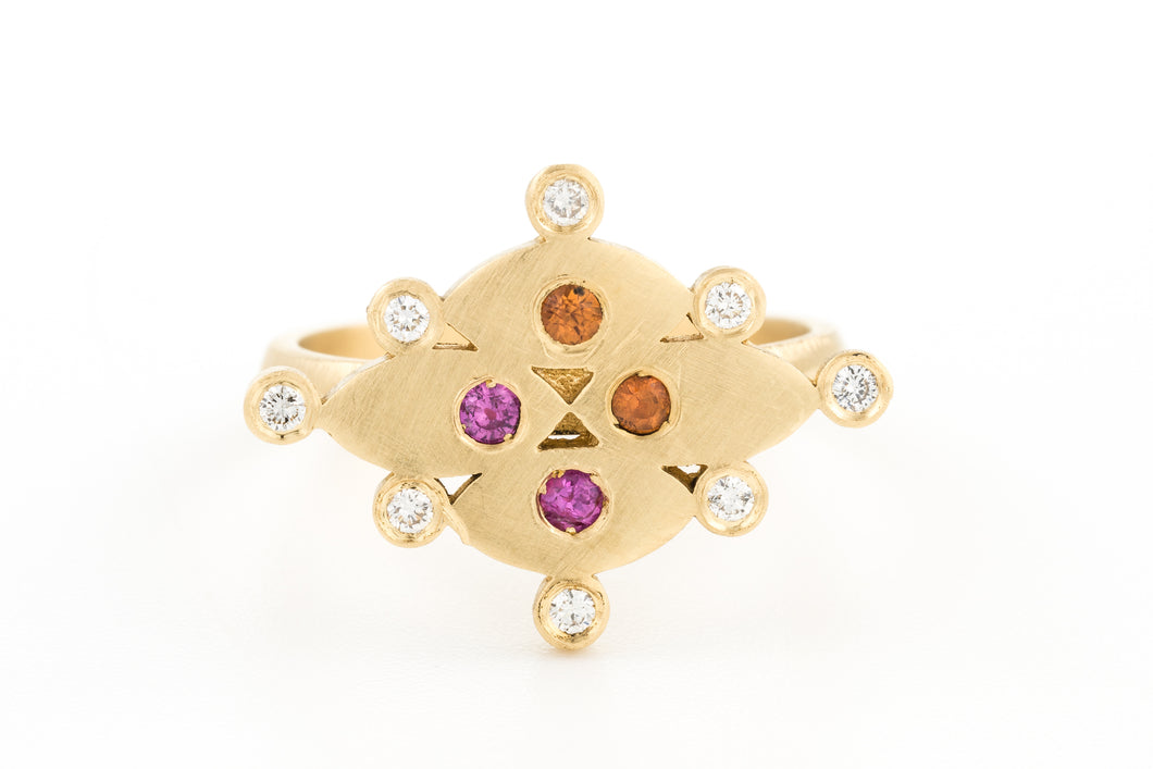 18k Gold Diamond Sapphire marquise ring