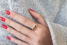 Load image into Gallery viewer, 18k Ruby Rectangle Engagement Ring