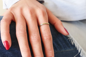 18k  gold Simple Delicate Wedding Band