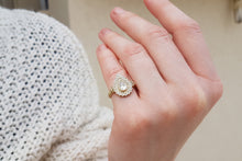 Load image into Gallery viewer, Pear Shape Moissanite engagement Ring