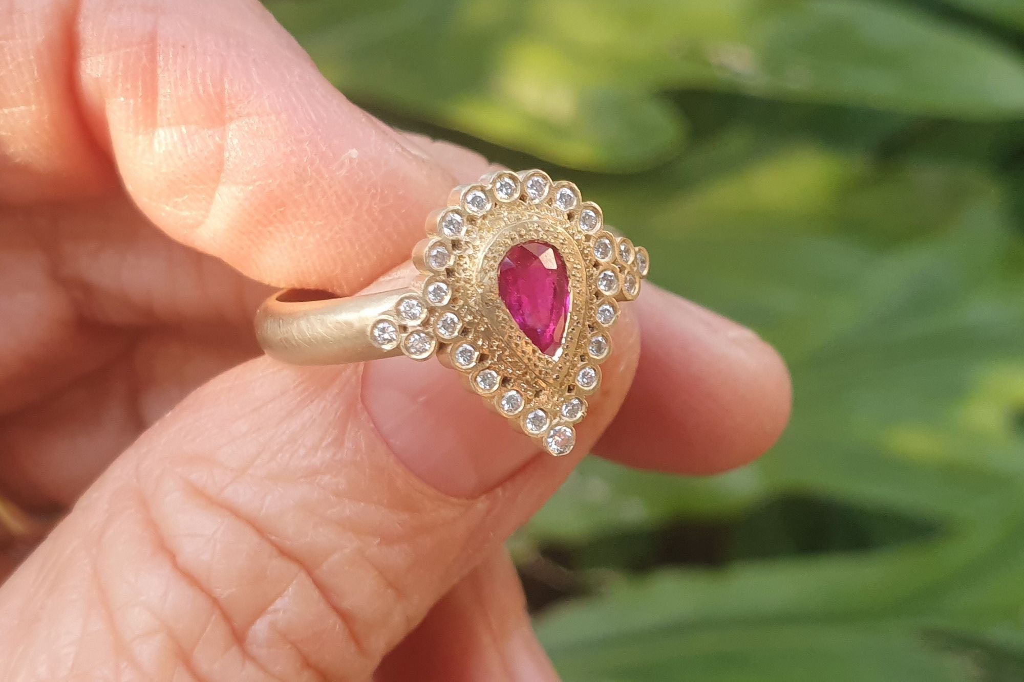 HK Setting Diamond Ring 14k White Gold